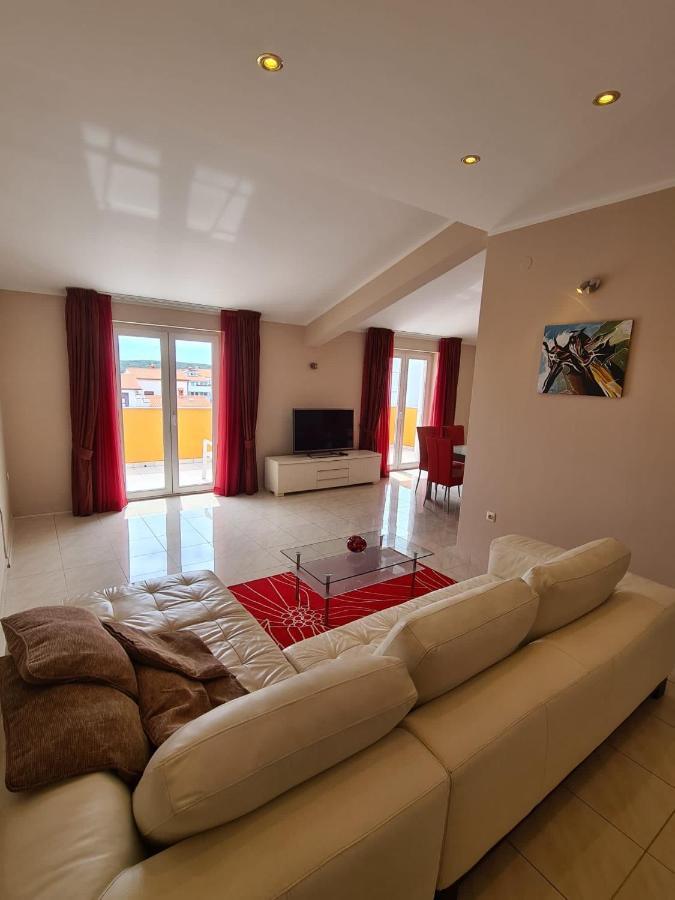 Apartment Sunny Pula Extérieur photo